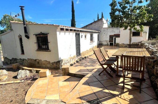 El Perelló – 2 bedroom, 2 bathroom country house with water and electricity