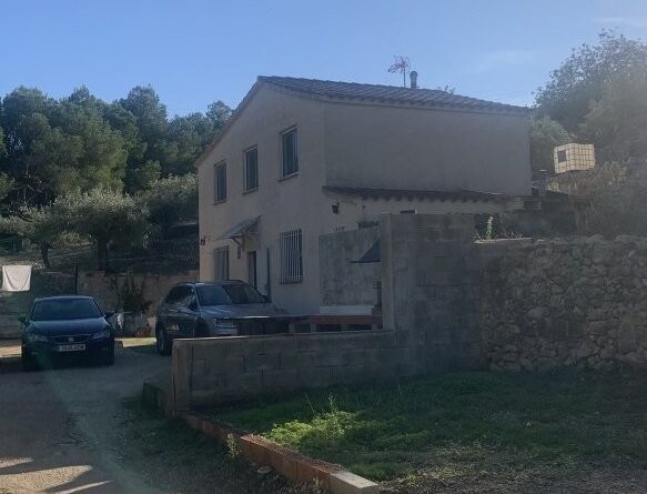 El Perelló – 3 bedroom country house with mains electricity and water